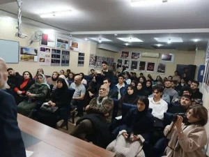 برگزاری کارگاه تخصصی بازیگری دکتر کاکاسلطان در واحد ۴۸؛ روایتی از پیوند تکنیک و اندیشه 1 برگزاری کارگاه تخصصی بازیگری دکتر کاکاسلطان در واحد ۴۸؛ روایتی از پیوند تکنیک و اندیشه