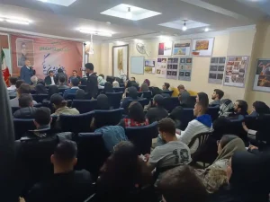 برگزاری کارگاه تخصصی بازیگری دکتر کاکاسلطان در واحد ۴۸؛ روایتی از پیوند تکنیک و اندیشه 4 برگزاری کارگاه تخصصی بازیگری دکتر کاکاسلطان در واحد ۴۸؛ روایتی از پیوند تکنیک و اندیشه