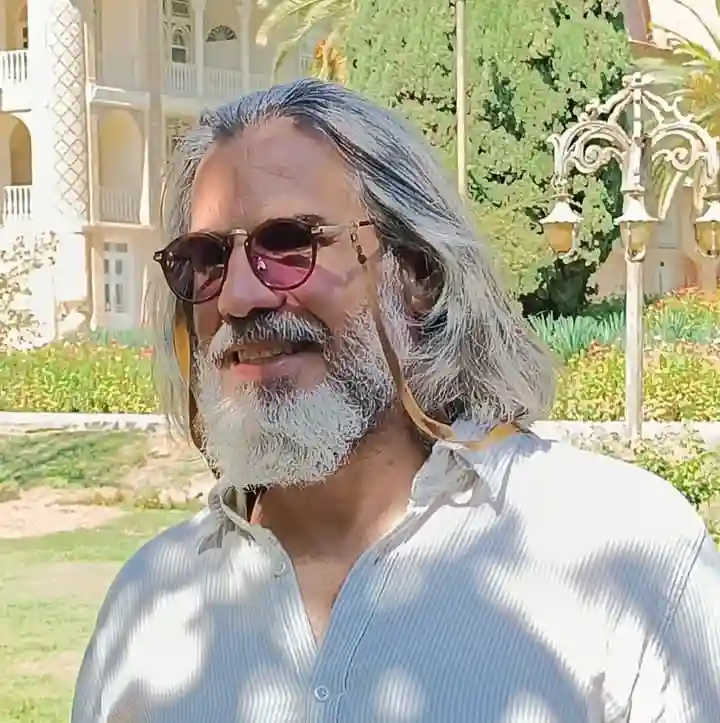 استاد اسنقی رشته بازیگری